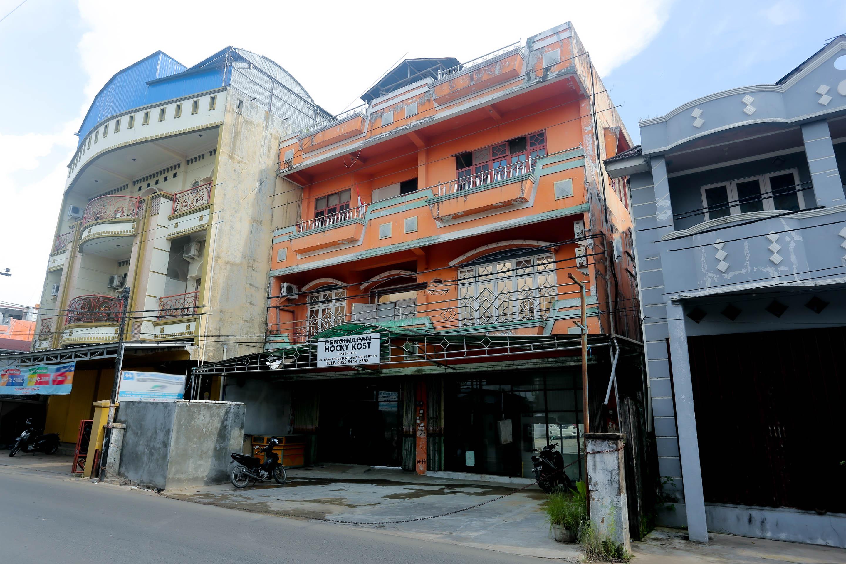 Reddoorz Near Gapura Kota Banjarmasin Hotel Banjarmasin  Exterior photo